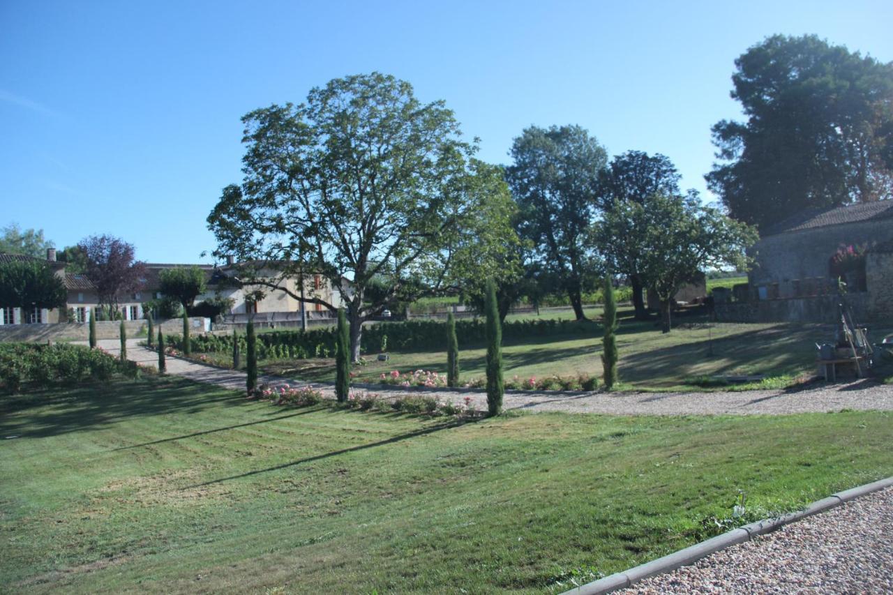 Allee Des Roses Saint-Philippe-dʼAiguille Buitenkant foto